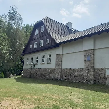 Bartluv Dvur Apartment